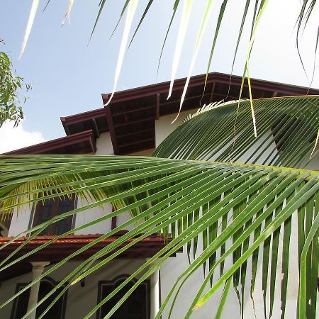אינדורואה Falcon Villa מראה חיצוני תמונה